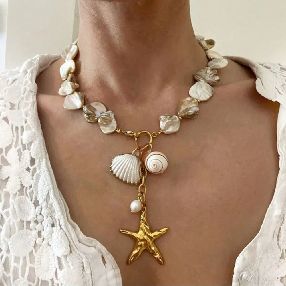 Seashell Gold Star Necklace - Picture 6 of 6